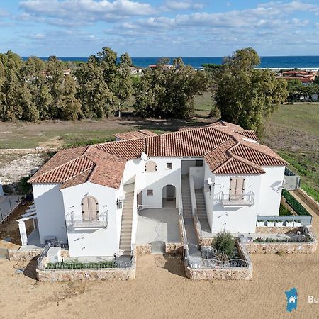 Villetta Con Piscina Budoni Affitti Spiaggia 700 Mt 外观 照片