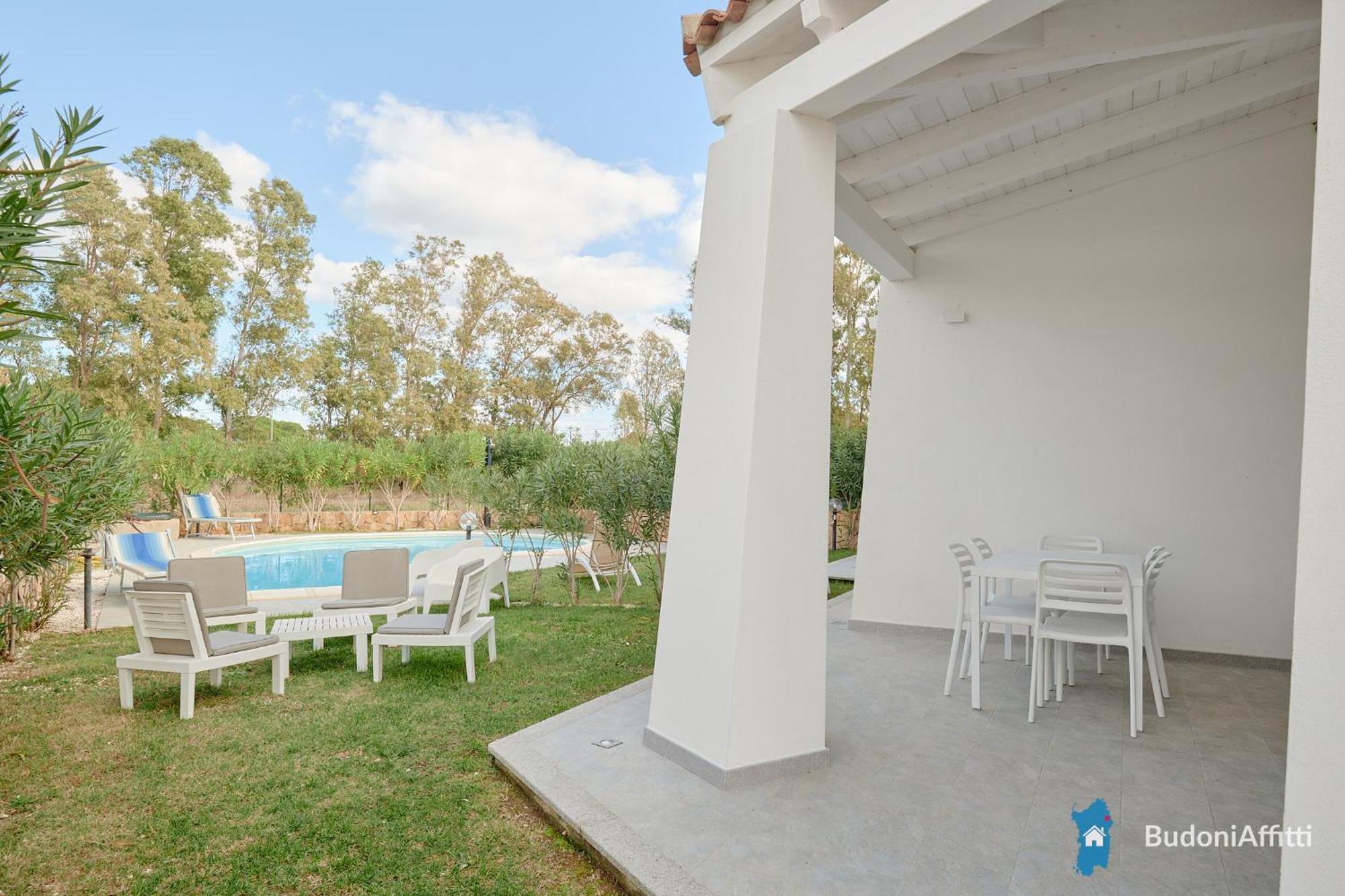 Villetta Con Piscina Budoni Affitti Spiaggia 700 Mt 外观 照片